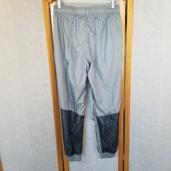 UNDER ARMOUR Men’s Taper Jogger Wind Pants Lined Size Large Unstoppable Wind - Picture 5 of 9